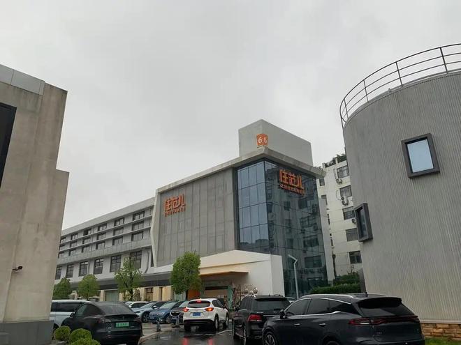 司人去楼空涉案金额巨大百姓维权无望CQ9电子版入口又爆雷！知名家装公(图14)
